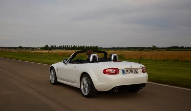 Αφιέρωμα Mazda MX-5: Τέσσερις γενιές Jinba-Ittai
