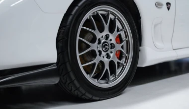 Αυτό το ονειρικό Mazda RX7 ποιος θα το πάρει;