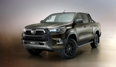 Νέο Toyota Hilux: Δείχνει και είναι ακόμη πιο ικανό 