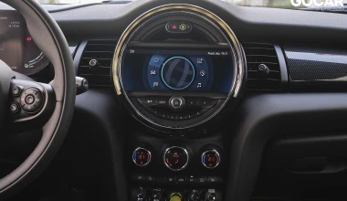 Δοκιμή: Mini Cooper SE & Opel Corsa-e - 
Νόμισμα με δυο όψεις