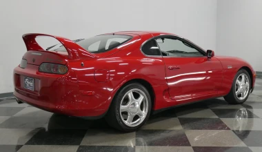 Πόσα θα έδινες γι' αυτή την Supra του 97;