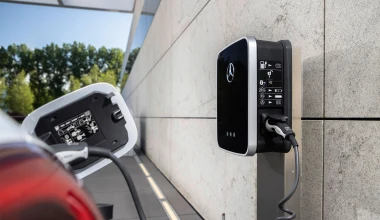 Η Mercedes-Benz συνεχίζει να εξελίσσει τη γκάμα των μοντέλων plug-in hybrid με περισσότερα από 20 μοντέλα