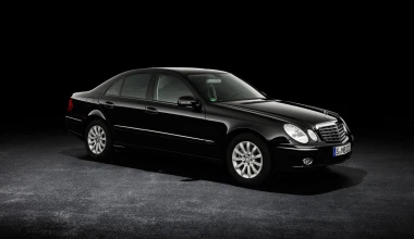 Η νέα Mercedes-Benz E-Class και οι πρόγονοί της