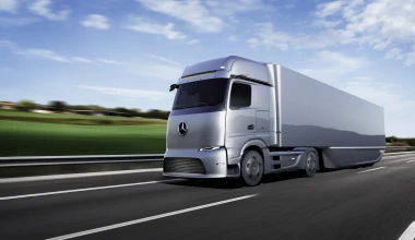 Η τεχνολογία που εξασφαλίζει σε φορτηγό της Mercedes-Benz αυτονομία 1.000 km! (Video)