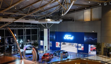 H Ford σας καλωσορίζει στην ανανεωμένη, υπερσύγχρονη έκθεσή της στο The Mall Athens (Video)
