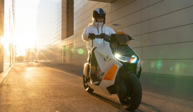 Ένα ηλεκτρικό scooter με φουλ τεχνολογία: το BMW Motorrad Definition CE 04