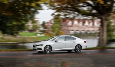 Δοκιμή: Skoda Superb iV - ΥΠΕΡΟΧΗ