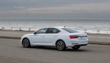 Δοκιμή: Skoda Superb iV - ΥΠΕΡΟΧΗ