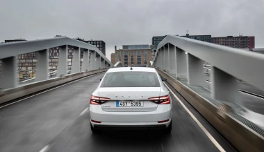 Δοκιμή: Skoda Superb iV - ΥΠΕΡΟΧΗ