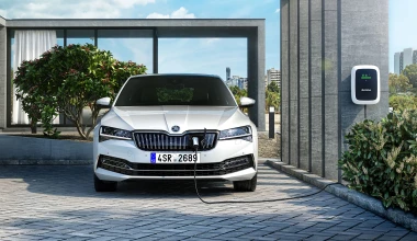 Δοκιμή: Skoda Superb iV - ΥΠΕΡΟΧΗ