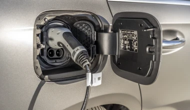 Mercedes-Benz A 250e & GLA 250 e: Hybrid Intelligence