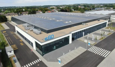 Στην Ελλάδα η γραμμή παραγωγής ηλεκτρικών αυτοκινήτων γερμανικής εταιρείας (live)