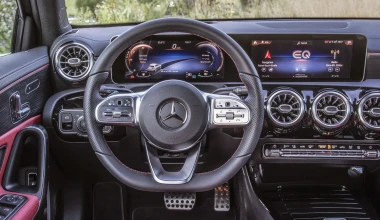 Mercedes-Benz A 250 e: Μπαίνει στην πρίζα!