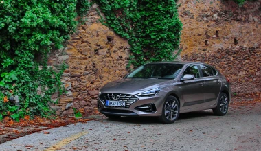 ΔΟΚΙΜΗ: Hyundai i30 Fastback 1.5T 48V Hybrid Auto - Με 160 ίππους και τιμή πρόκληση!