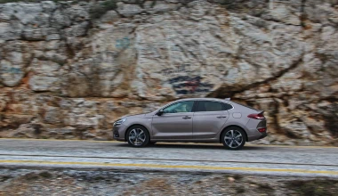 ΔΟΚΙΜΗ: Hyundai i30 Fastback 1.5T 48V Hybrid Auto - Με 160 ίππους και τιμή πρόκληση!