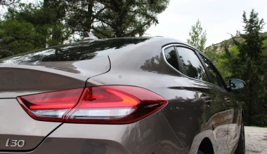 ΔΟΚΙΜΗ: Hyundai i30 Fastback 1.5T 48V Hybrid Auto - Με 160 ίππους και τιμή πρόκληση!