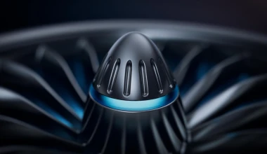 Video: Ψηφιακή οθόνη πλάτους 1,41 μ. για την ηλεκτρική Mercedes EQS!