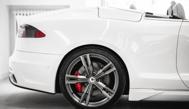 Επιτέλους… Ένα Tesla Roadster