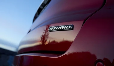 Tα Ford S-Max και Galaxy απέκτησαν υβριδική έκδοση