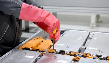 Ξεκίνησε την ανακύκλωση μπαταριών ηλεκτρικών αυτοκινήτων ο Όμιλος Volkswagen