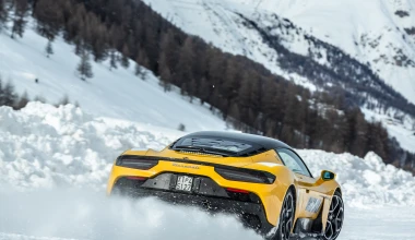 Η Maserati MC20 πλαγιολισθαίνει στο χιόνι (video)
