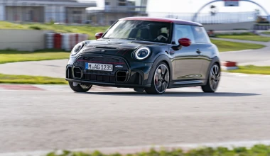 Το MINI John Cooper Works φρεσκάρεται για το 2022