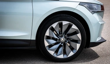 Οδηγούμε το νέο Skoda Enyaq iV στην Ελλάδα