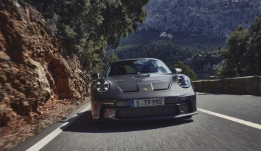 Αυτή είναι η νέα Porsche 911 GT3 Touring