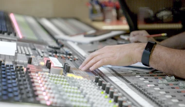 Σε νέο, ψηφιακό κόσμο πετάει η Porsche 