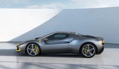 Η Ferrari μόλις παρουσίασε την «μικρή» κεντρομήχανη 296 GTB των 830 ίππων