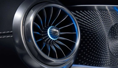 Αυτό είναι το εσωτερικό της νέας Mercedes-AMG SL