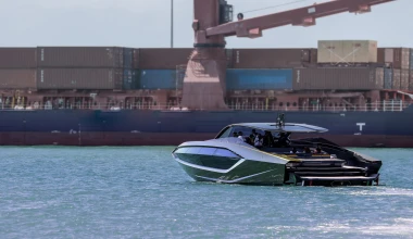 Αυτή η Lamborghini έχει δύο κινητήρες V12 και ταράζει τα νερά...