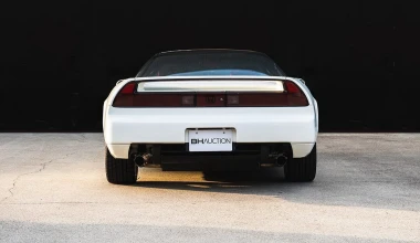 Ένα από τα μόλις 140 NSX-R που δημιουργήθηκαν ποτέ τώρα μπορεί να γίνει δικό σου!