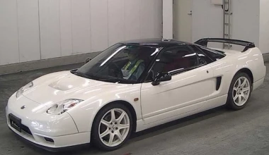 Ένα από τα μόλις 140 NSX-R που δημιουργήθηκαν ποτέ τώρα μπορεί να γίνει δικό σου!