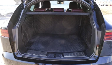 Δοκιμή Jaguar E-PACE P300e AWD: Η 