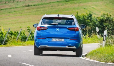 Οδηγούμε το νέο Opel Grandland: V for Vizor