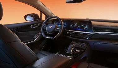 Mobilize Limo: Το ηλεκτρικό Renault που προορίζεται αποκλειστικά για επαγγελματικό