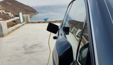 Διακοπές με Ηλεκτρικό Αυτοκίνητο: Στο τσακ το γλιτώσαμε το διαζύγιο…