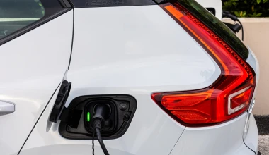 Δοκιμή Volvo XC40 P8 Recharge: Ηλεκτρικός πύραυλος 408 ίππων!