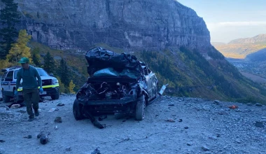 Ford Bronco πέφτει από γκρεμό 122 μέτρων!