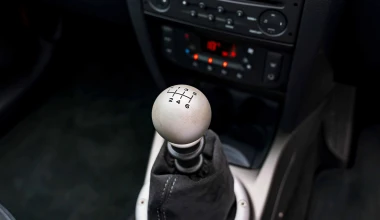 Αυτό το Renault Clio κοστίζει τουλάχιστον 83.000 ευρώ