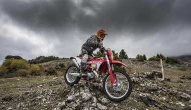 Off Road KTM-Husqvarna-GasGas ΜΥ 2022 - Χωματουργικές εργασίες τα 3 αδέρφια