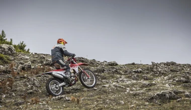 Off Road KTM-Husqvarna-GasGas ΜΥ 2022 - Χωματουργικές εργασίες τα 3 αδέρφια