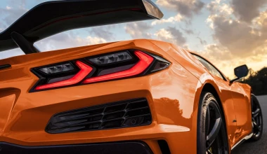 Νέα Corvette Z06: Με τον ισχυρότερο ατμοσφαιρικό V8 παραγωγής 