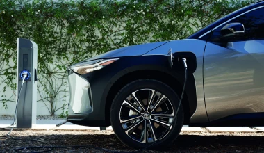 Αυτό είναι το πρώτο ηλεκτρικό μοντέλο της Toyota (video)