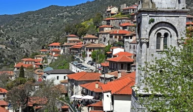 Road trip σε 4 Φθινοπωρινές διαδρομές με το Vector 4Seasons Gen-3 της Goodyear