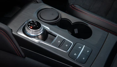 Ford Kuga: Ένα ψηφιδωτό ικανοτήτων