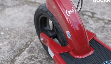 Οδηγούμε το eScooter FIAT 500 Iride: Γεμίζει το μάτι!