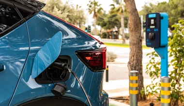 Οδηγούμε το νέο Volvo C40 Recharge στην Ελλάδα