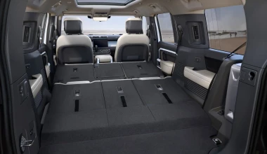 Τεράστιο και 8-θέσιο το νέο Land Rover Defender 130